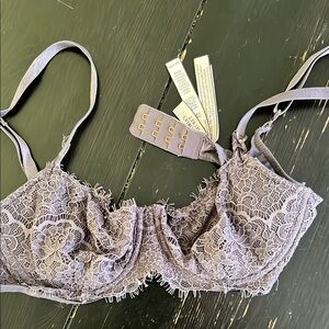 Lace Victoria secret Underwire Bra in purple  32C